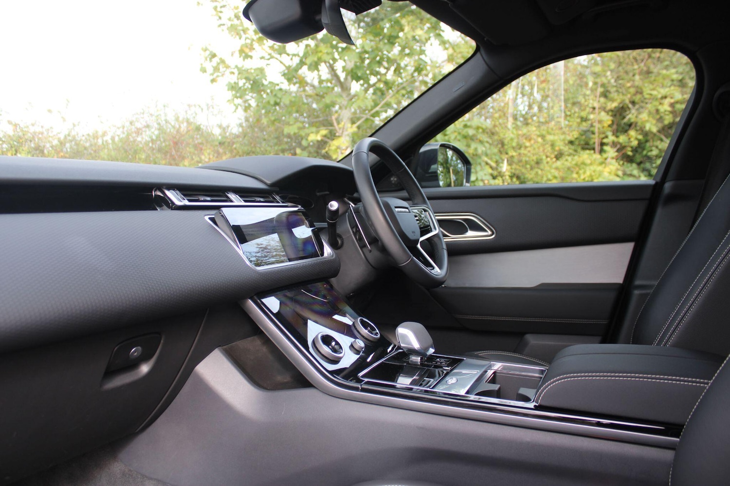 Used Land Rover Range Rover Velar 2023 for sale - 76989675: Photo 19