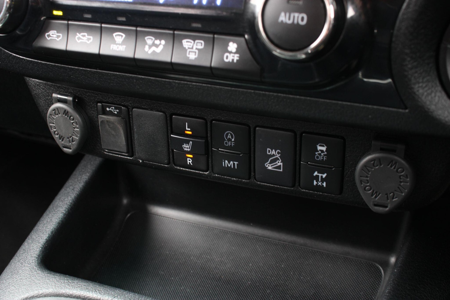 Used Toyota Hilux 2021 for sale - 76238909: Photo 25