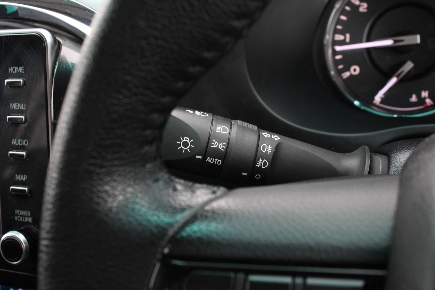 Used Toyota Hilux 2021 for sale - 76238909: Photo 34