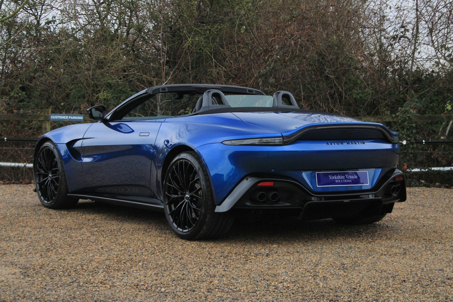 Used Aston Martin Vantage 2023 for sale - 77377481: Photo 2