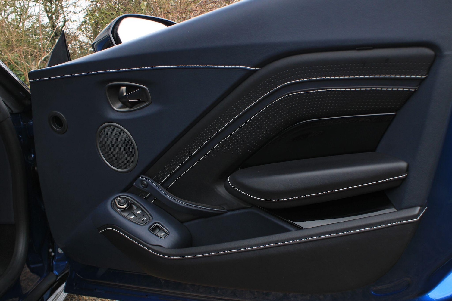 Used Aston Martin Vantage 2023 for sale - 77377481: Photo 34