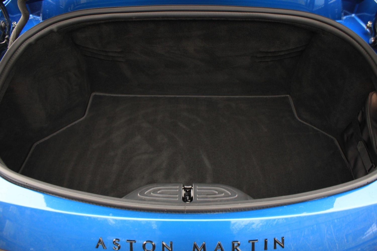 Used Aston Martin Vantage 2023 for sale - 77377481: Photo 57