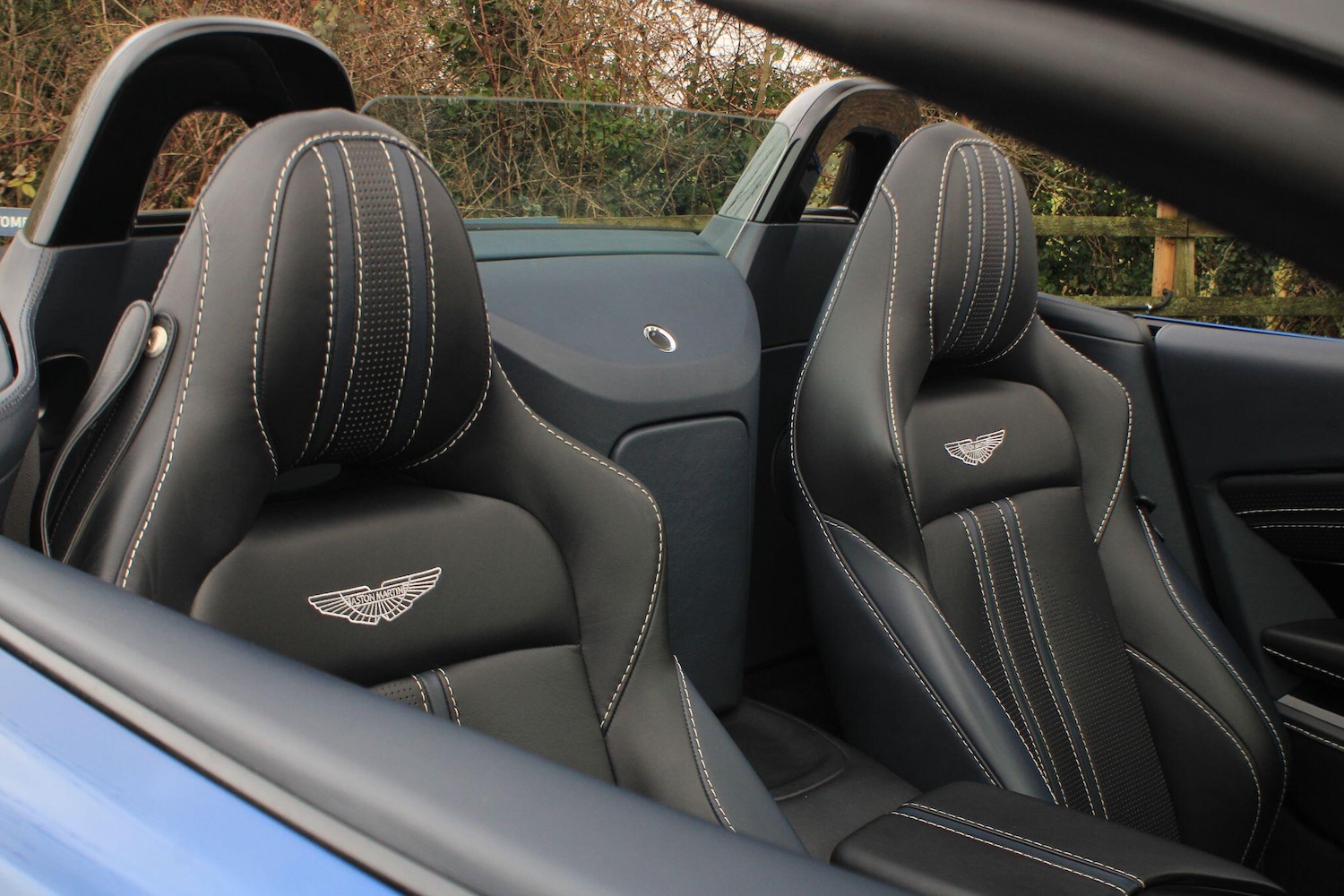 Used Aston Martin Vantage 2023 for sale - 77377481: Photo 7
