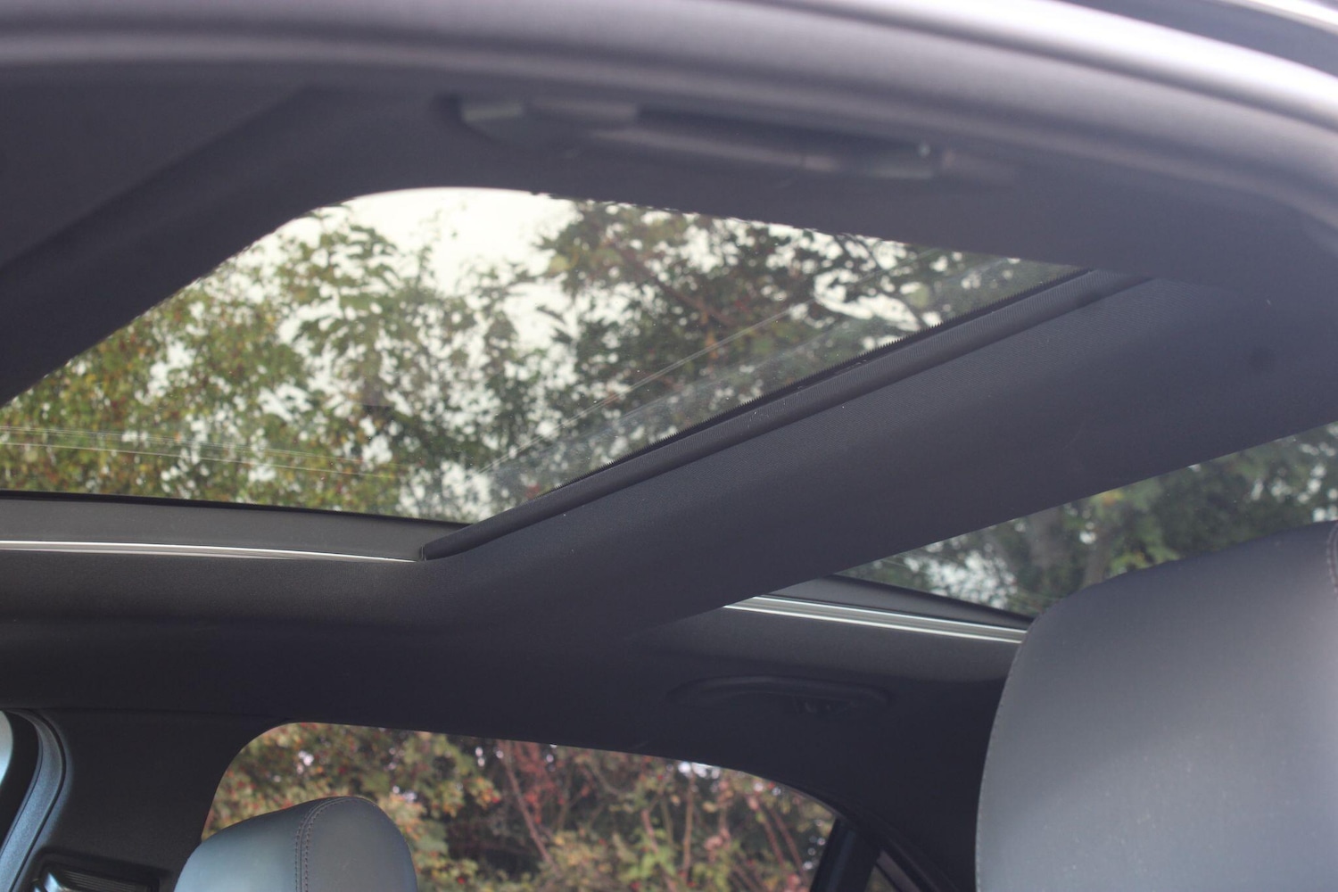 Used Mercedes-Benz E Class 2016 for sale - 77993719: Photo 6