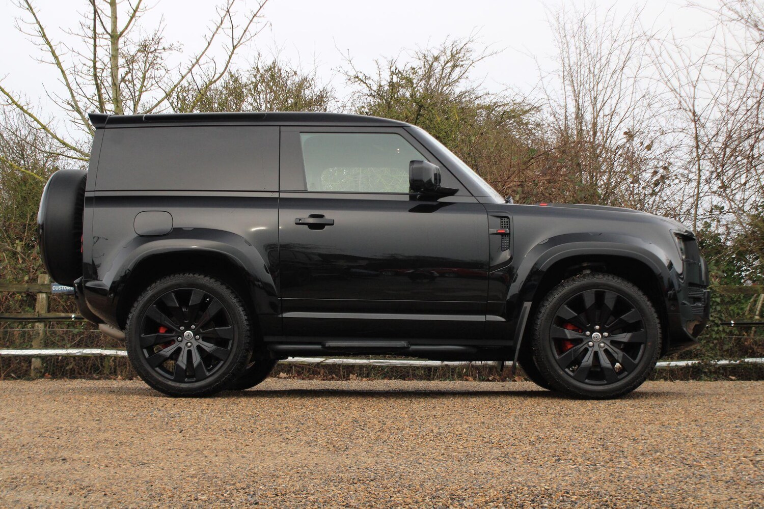 Used Land Rover Defender 90 for sale - 77549806: Photo 2