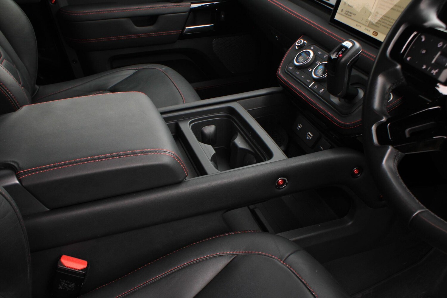 Used Land Rover Defender 90 for sale - 77549806: Photo 21