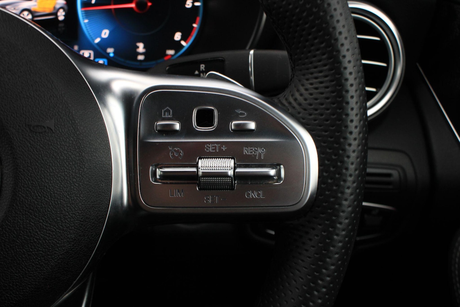 Used Mercedes-Benz GLC 2020 for sale - 77253998: Photo 28