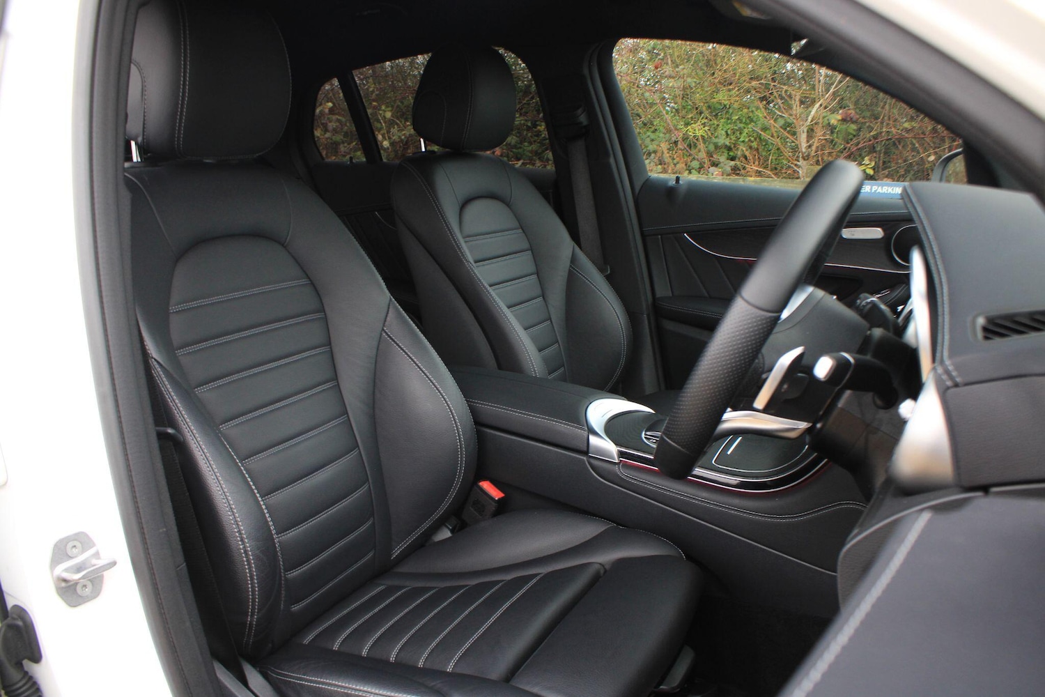 Used Mercedes-Benz GLC 2020 for sale - 77253998: Photo 4