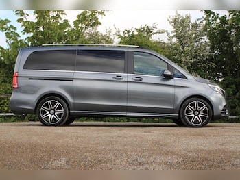 Used Mercedes-Benz V-Class 2020 for sale - 78623214: Photo