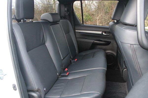 Used Toyota Hilux 2023 for sale - 73600205: Photo 10