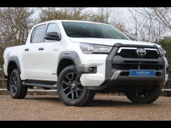 Used Toyota Hilux 2023 for sale - 73600205: Photo