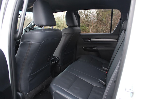 Used Toyota Hilux 2023 for sale - 73600205: Photo 22