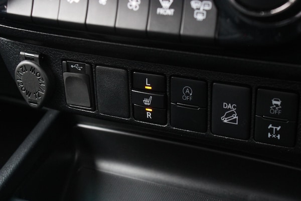 Used Toyota Hilux 2023 for sale - 73600205: Photo 24