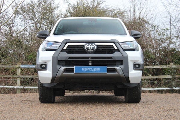 Used Toyota Hilux 2023 for sale - 73600205: Photo 39