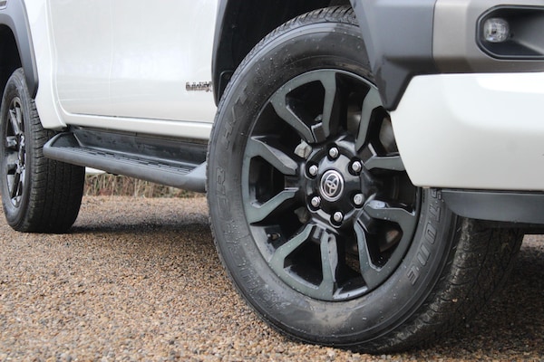 Used Toyota Hilux 2023 for sale - 73600205: Photo 8