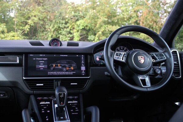 Used Porsche Cayenne 2019 for sale - 75708618: Photo 10