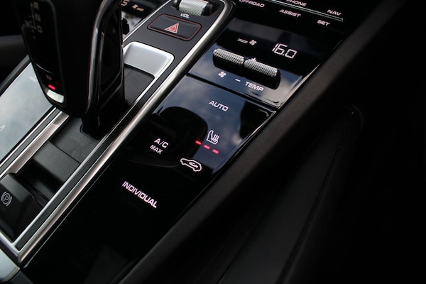 Used Porsche Cayenne 2019 for sale - 75708618: Photo 27