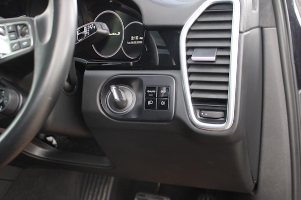 Used Porsche Cayenne 2019 for sale - 75708618: Photo 43