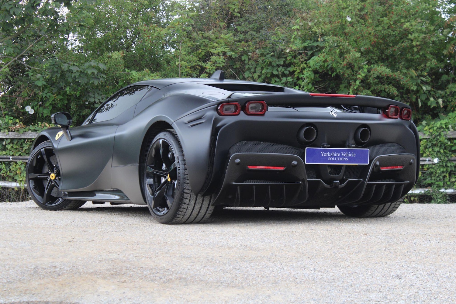 Used Ferrari SF90 Stradale 2021 for sale - 76987678: Photo 3