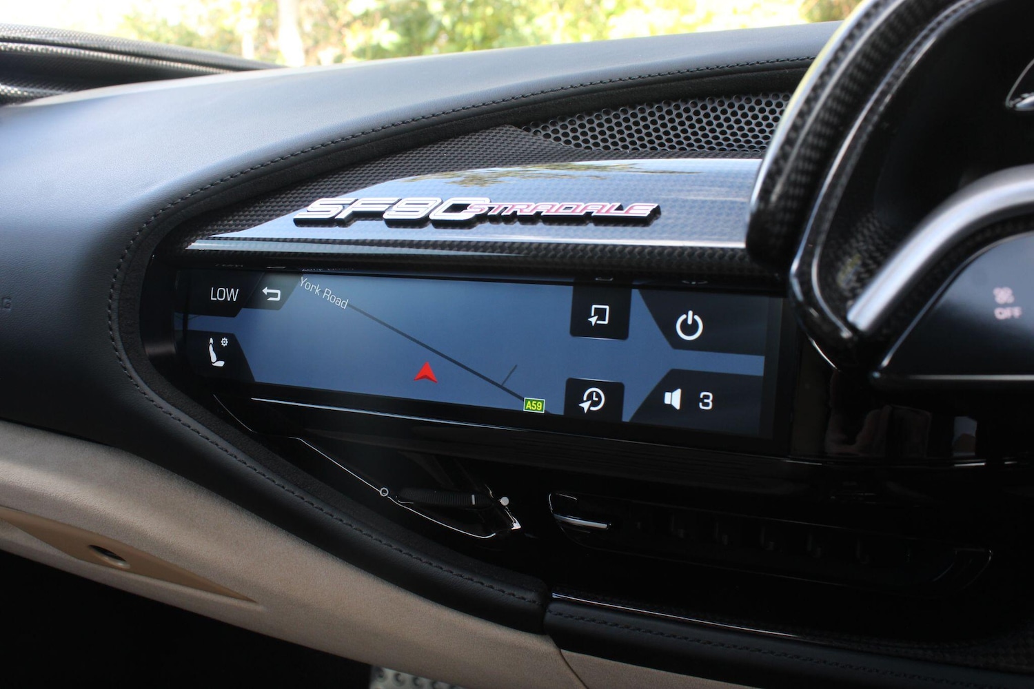 Used Ferrari SF90 Stradale 2021 for sale - 76987678: Photo 30