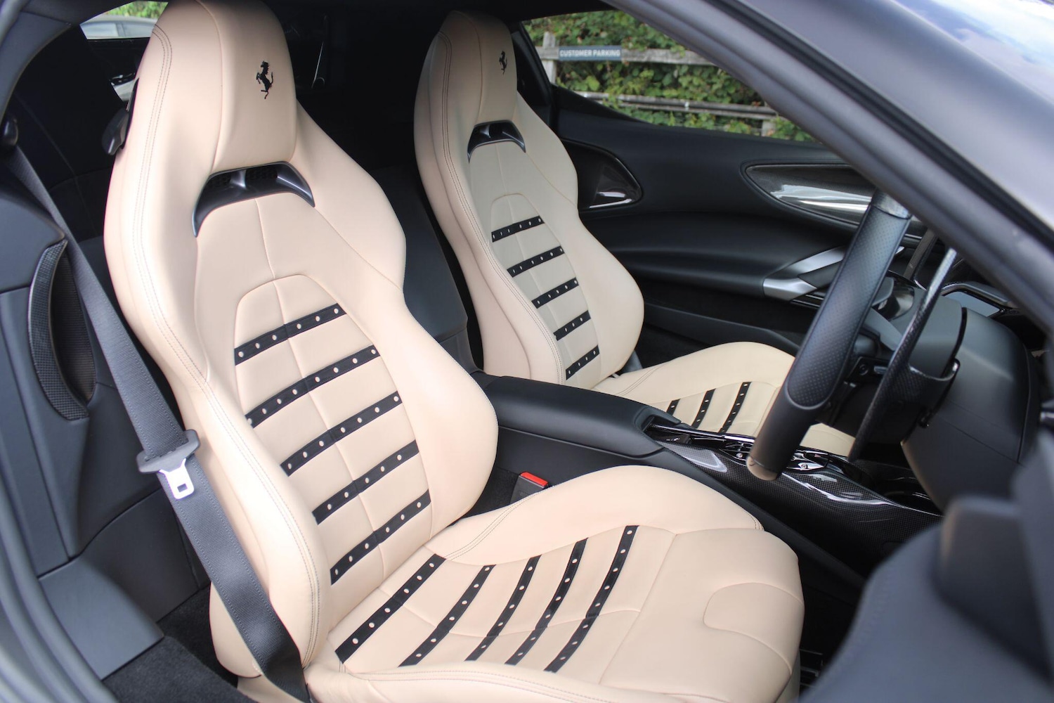 Used Ferrari SF90 Stradale 2021 for sale - 76987678: Photo 4