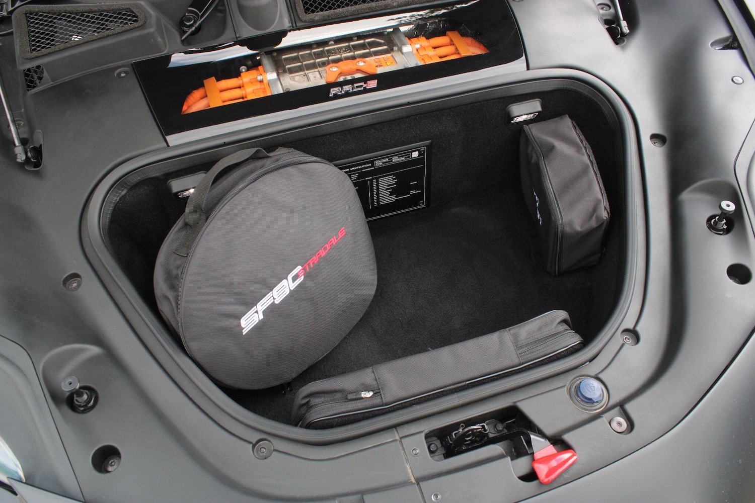 Used Ferrari SF90 Stradale 2021 for sale - 76987678: Photo 57