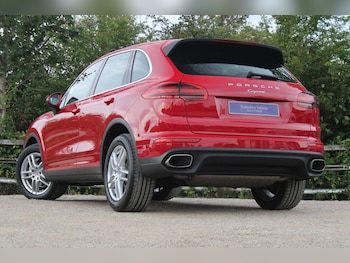 Used Porsche Cayenne 2015 for sale - 75508423: Photo