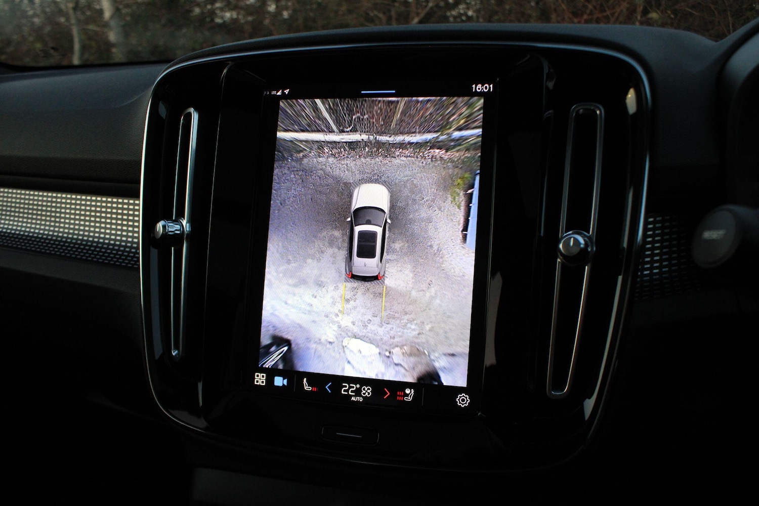 Used Volvo XC40 2021 for sale - 77237850: Photo 15