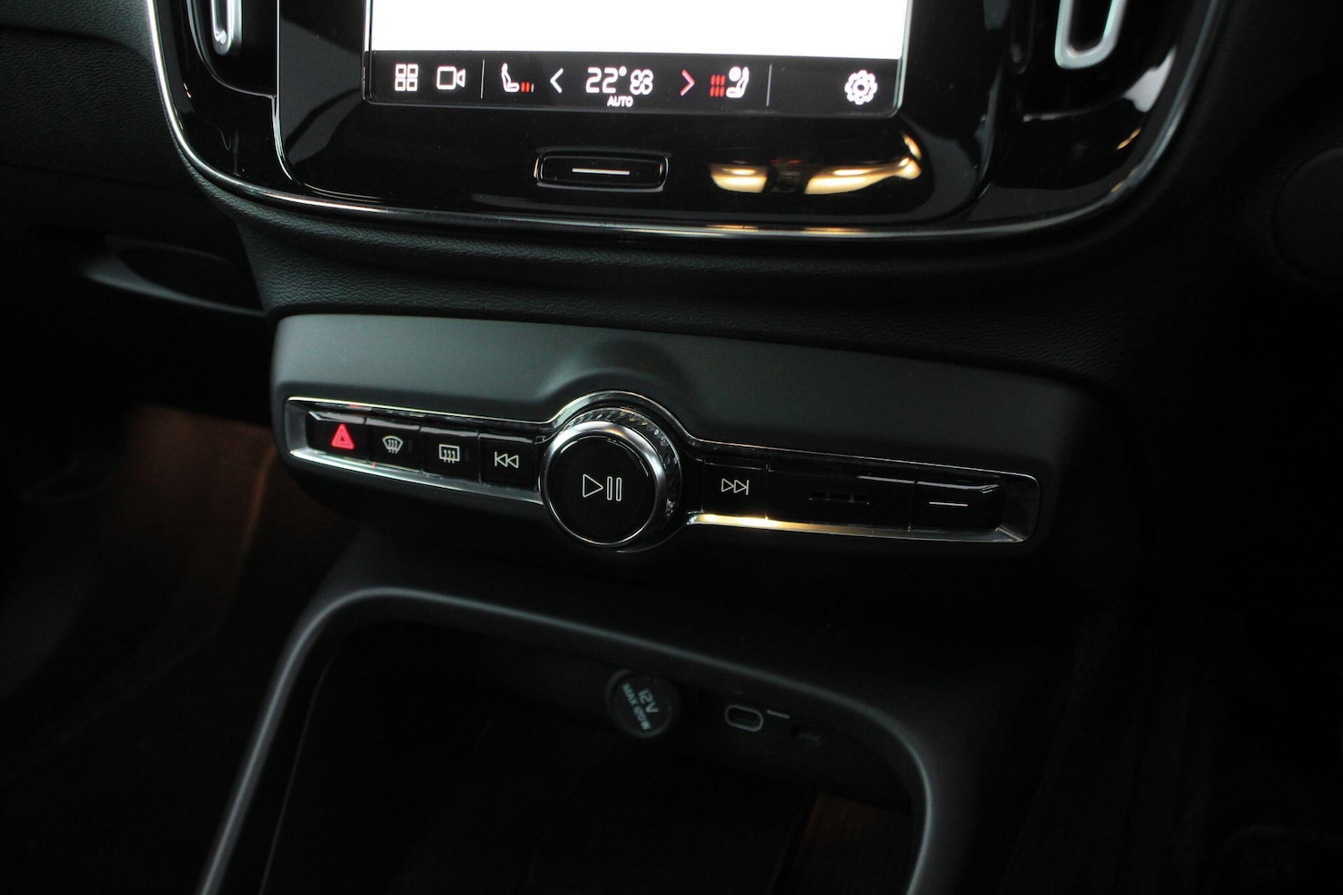 Used Volvo XC40 2021 for sale - 77237850: Photo 22