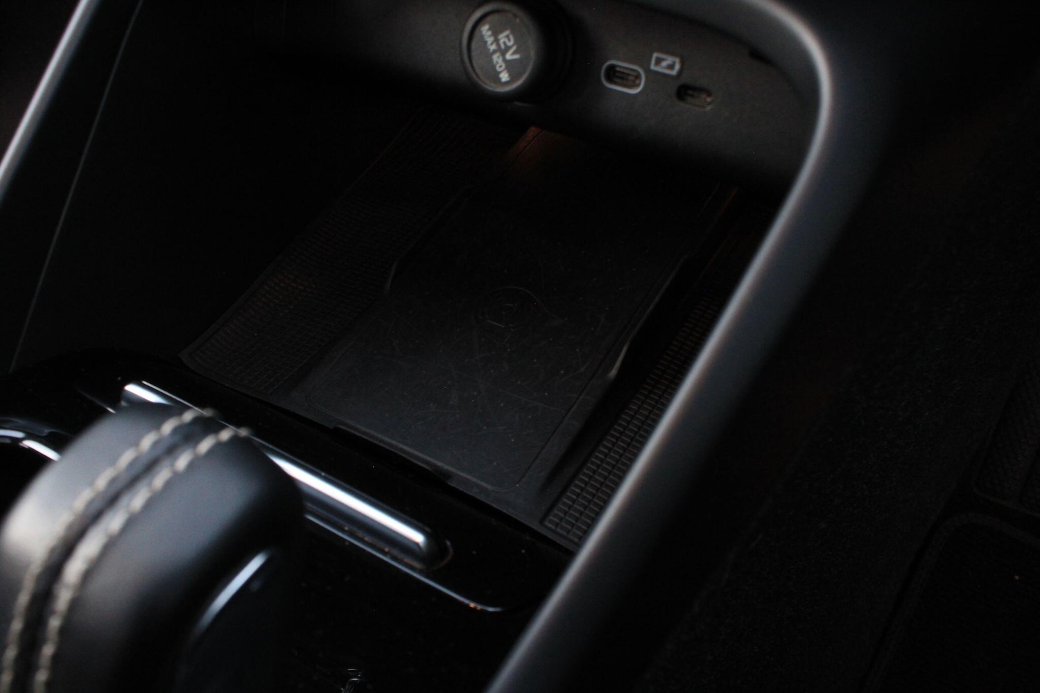 Used Volvo XC40 2021 for sale - 77237850: Photo 33