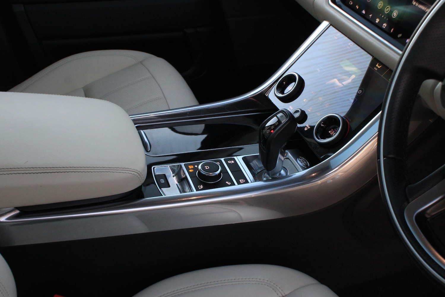 Used Land Rover Range Rover Sport 2018 for sale - 77091371: Photo 24