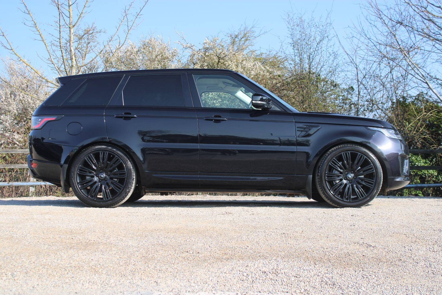 Used Land Rover Range Rover Sport 2018 for sale - 76584691: Photo 2