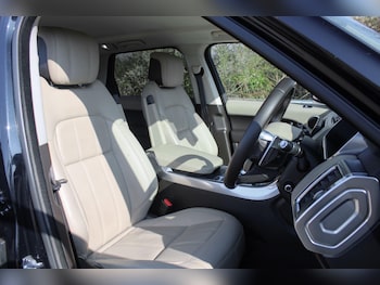 Used Land Rover Range Rover Sport 2018 for sale - 76584691: Photo