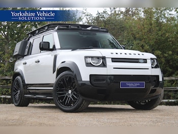 Used Land Rover Defender 2021 for sale - 76989845: Photo