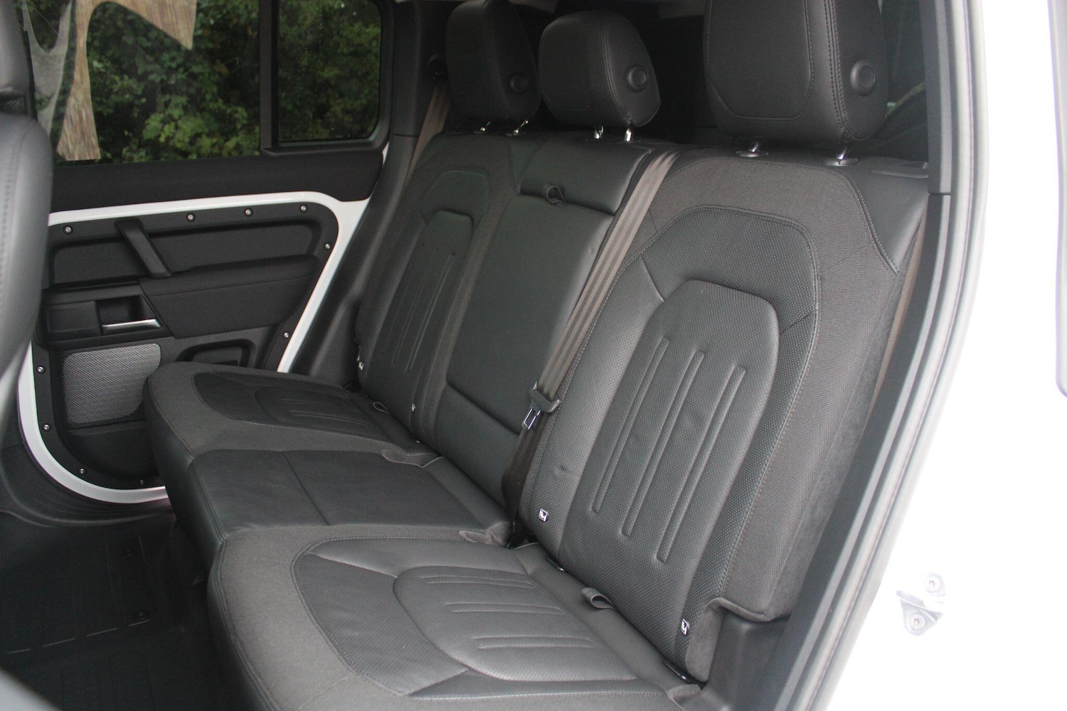 Used Land Rover Defender 2021 for sale - 76989845: Photo 21