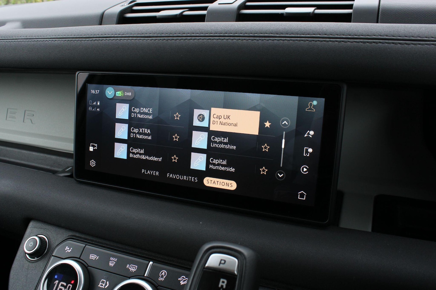 Used Land Rover Defender 2021 for sale - 76989845: Photo 27