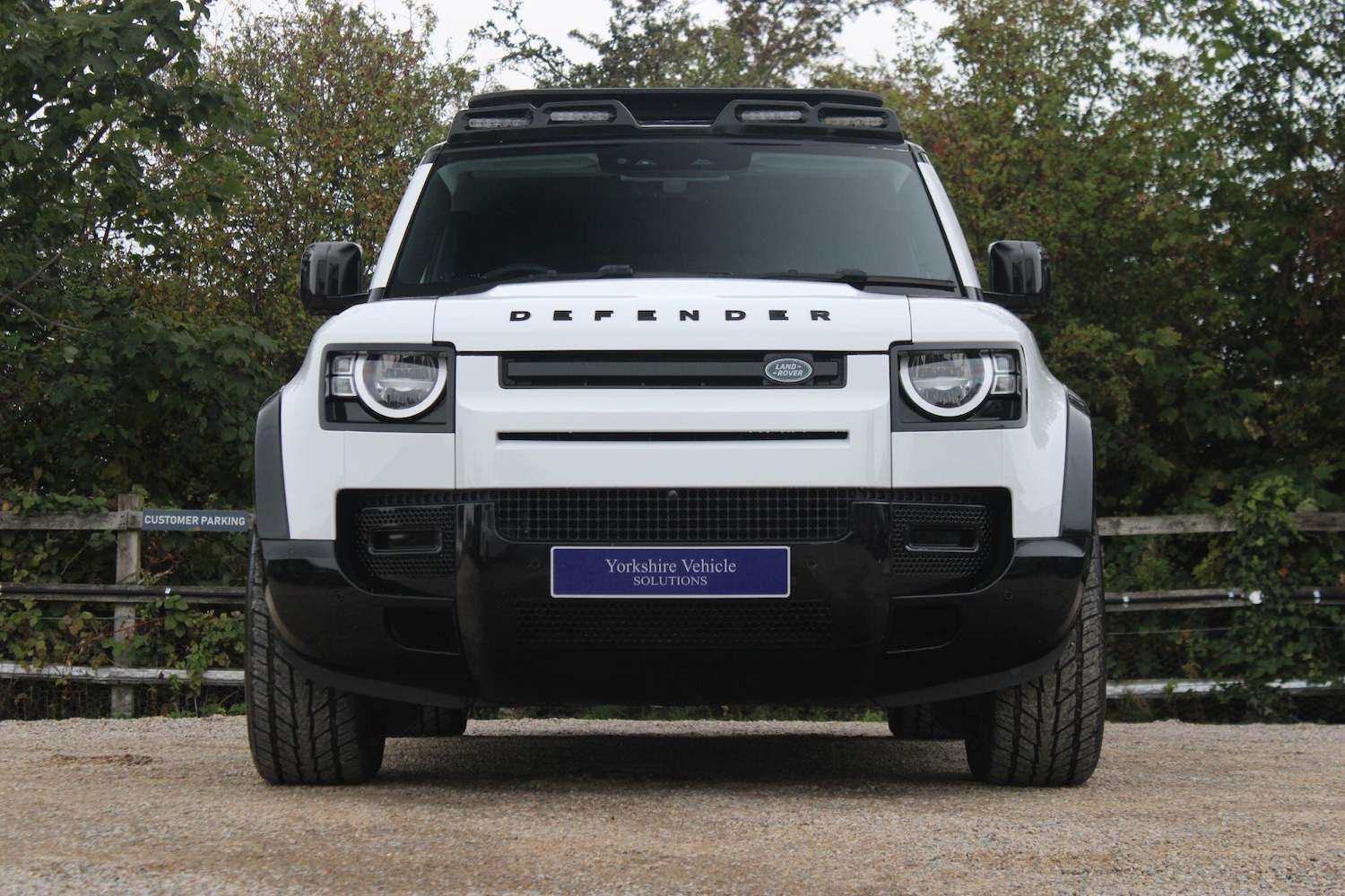 Used Land Rover Defender 2021 for sale - 76989845: Photo 40