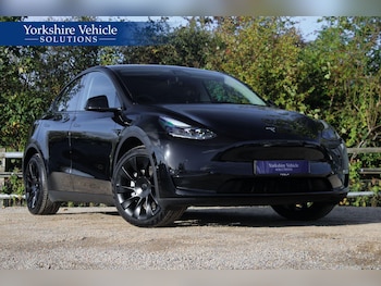 Tesla - Model Y