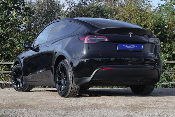 Used Tesla Model Y 2022 for sale - 76213860: Photo 3