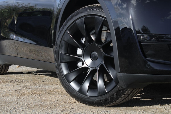 Used Tesla Model Y 2022 for sale - 76213860: Photo 8