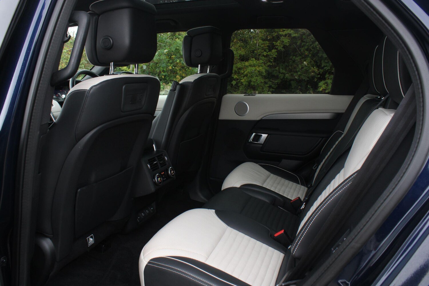 Used Land Rover Discovery 2022 for sale - 76166587: Photo 23