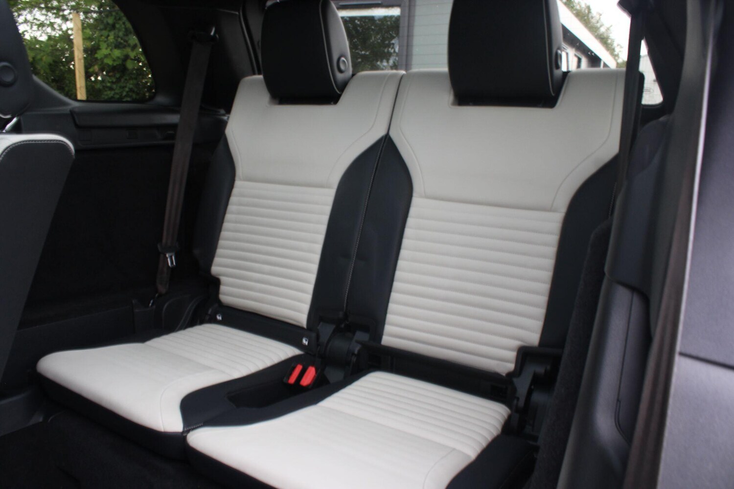 Used Land Rover Discovery 2022 for sale - 76166587: Photo 25