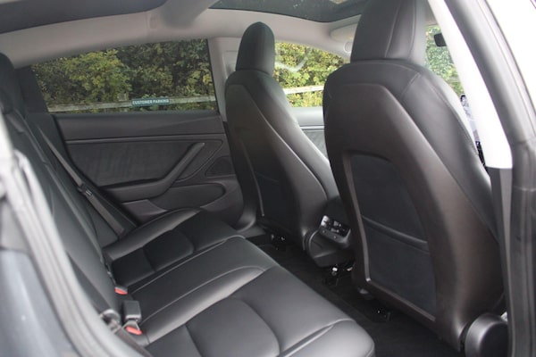 Used Tesla Model 3 2019 for sale - 76215230: Photo 12