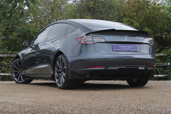 Used Tesla Model 3 2019 for sale - 76215230: Photo 3