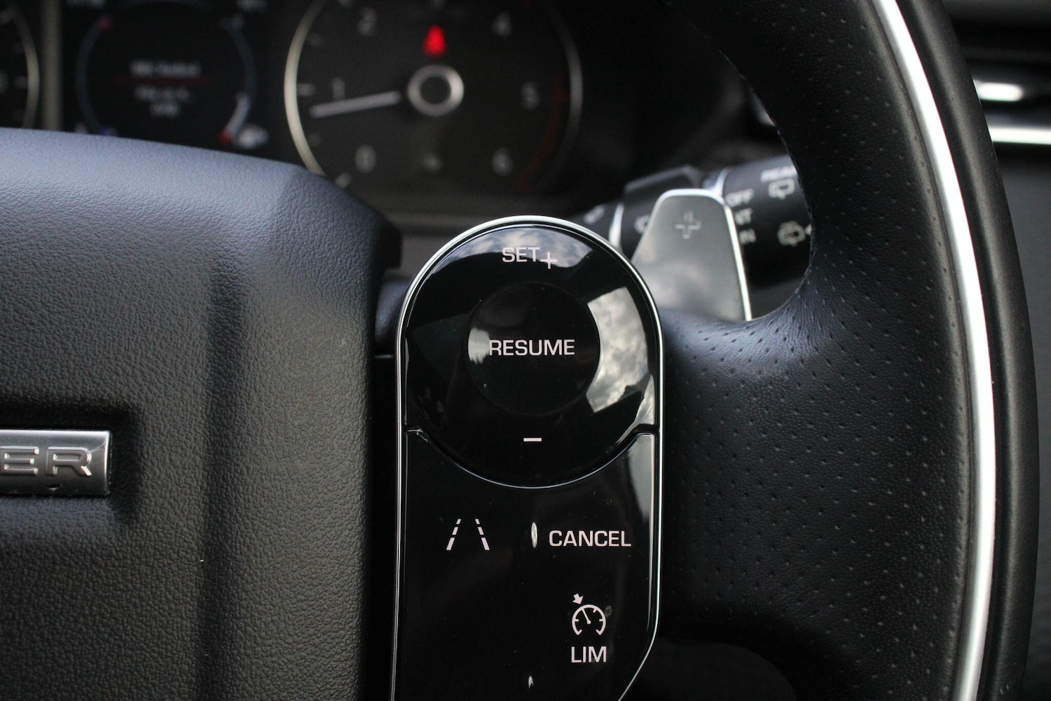 Used Land Rover Range Rover Velar 2019 for sale - 76408721: Photo 28