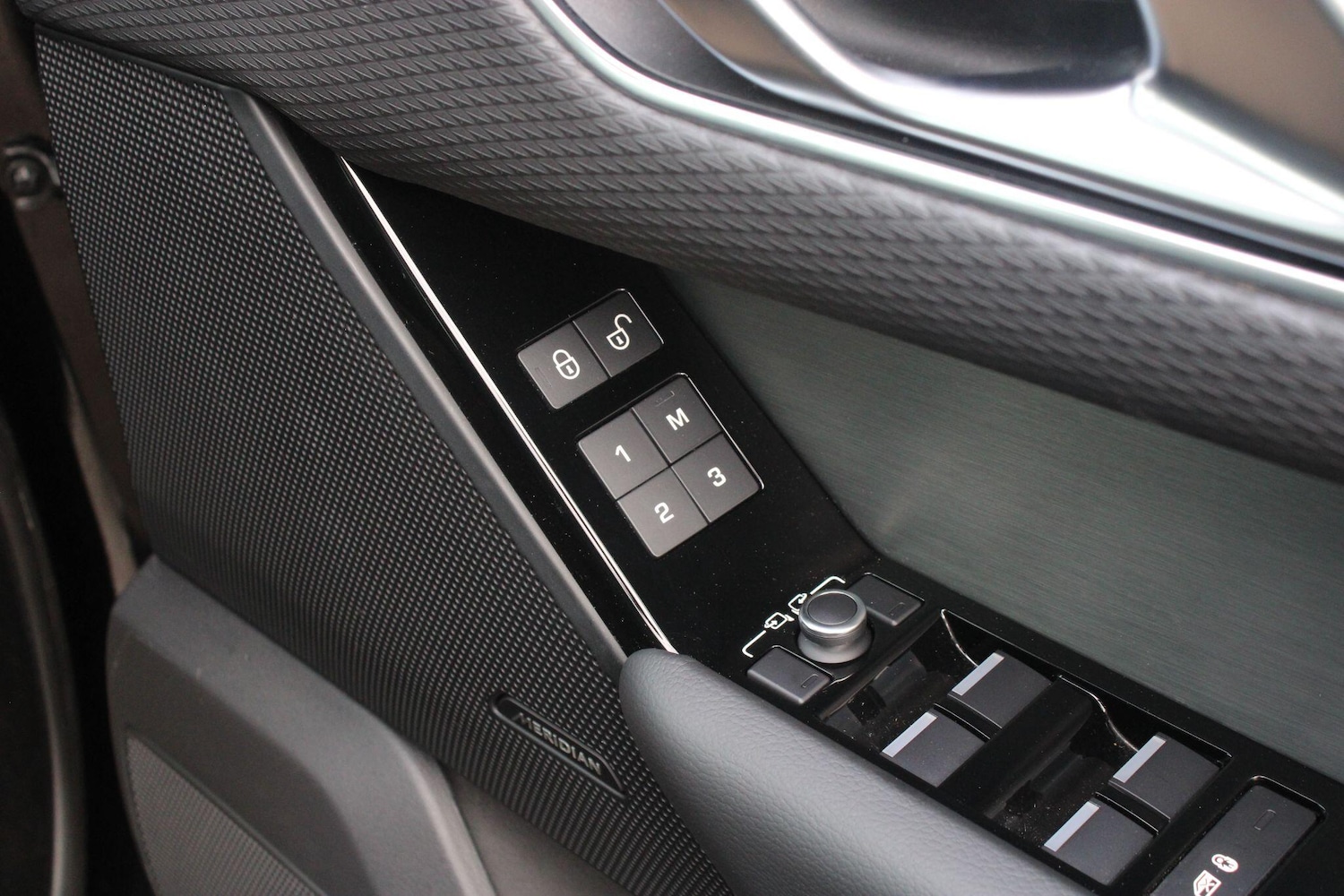 Used Land Rover Range Rover Velar 2019 for sale - 76408721: Photo 29