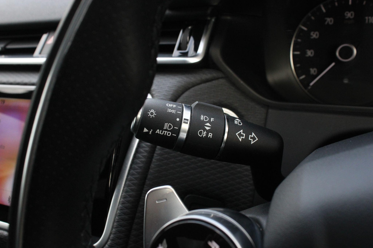 Used Land Rover Range Rover Velar 2019 for sale - 76408721: Photo 32