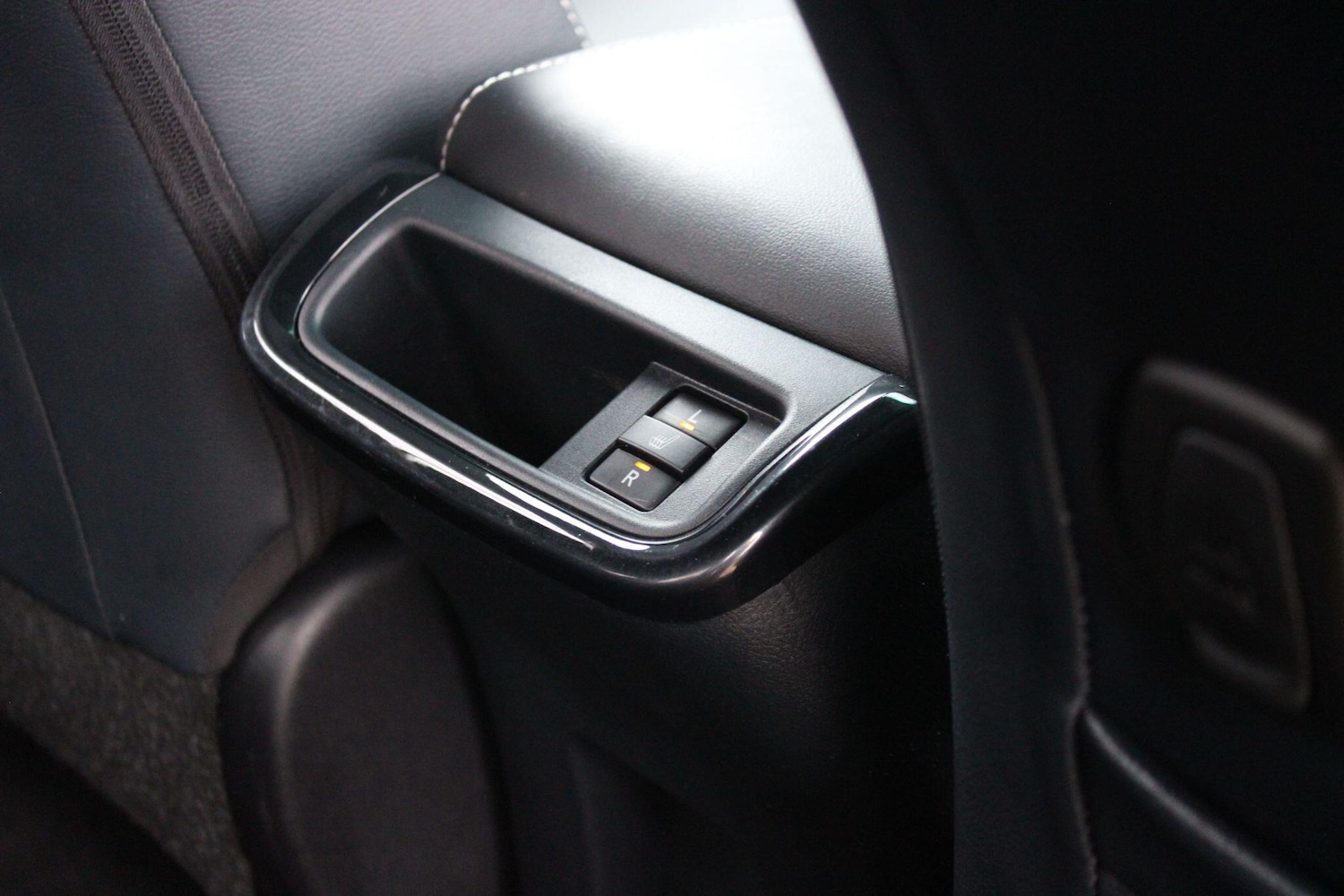 Used Toyota Hilux 2023 for sale - 77144338: Photo 30