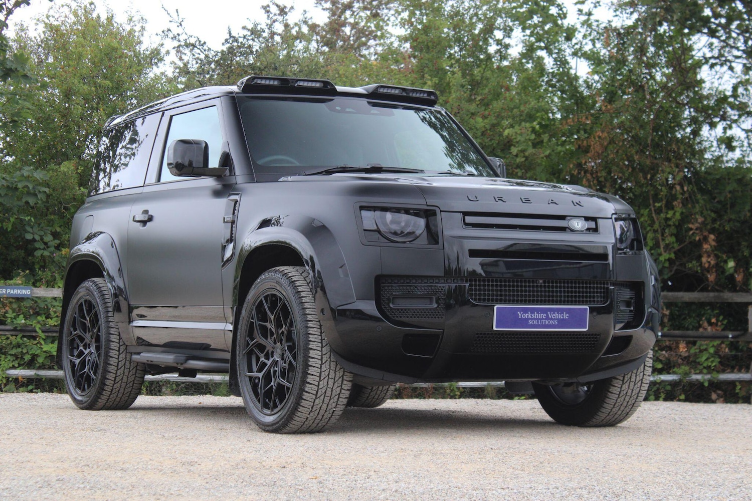 Used Land Rover Defender 90 for sale - 76476470: Photo 14