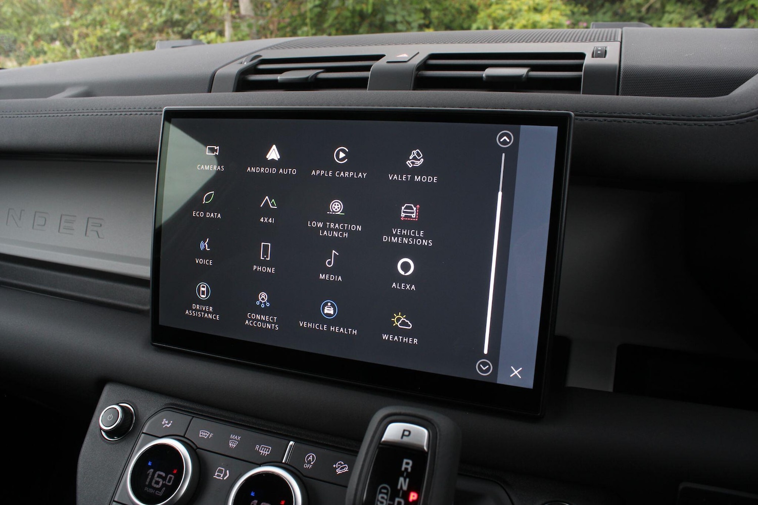 Used Land Rover Defender 90 for sale - 76476470: Photo 27